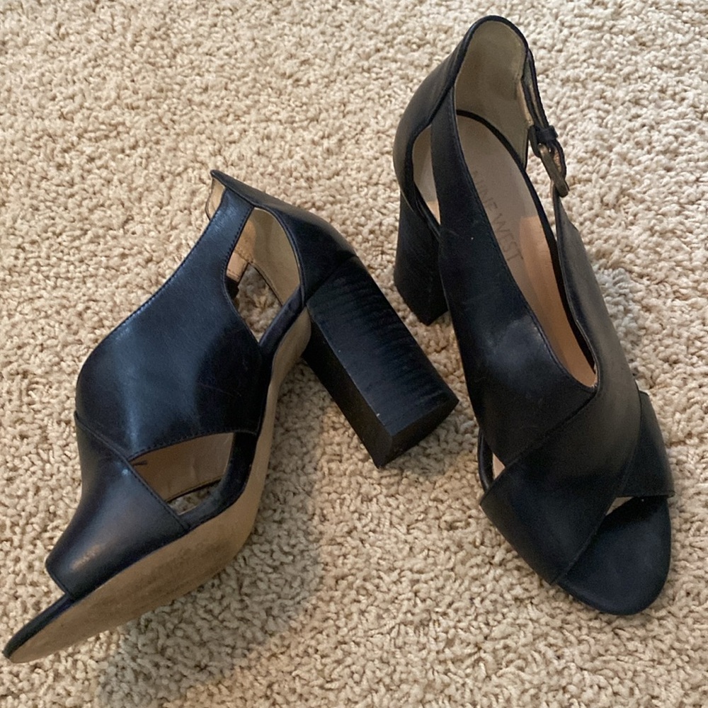 Nine West 4” chunky black leather upper heels